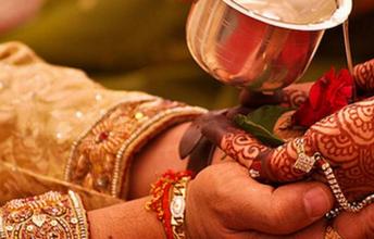 7 Weird Marriage Rituals from around the World